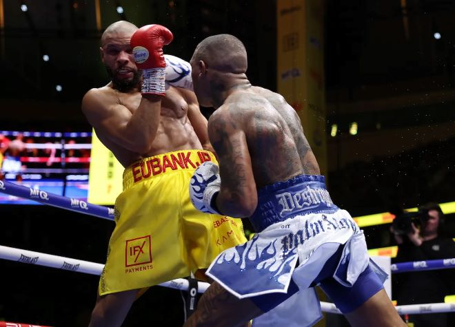 康纳-本大胜小克里斯-尤班克,强势拿下二番战